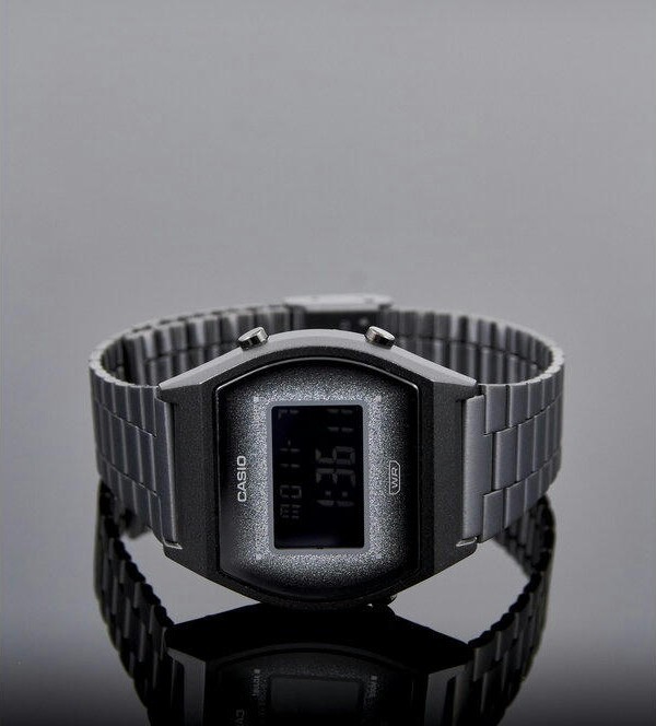 Наручные часы b640wbg-1bef