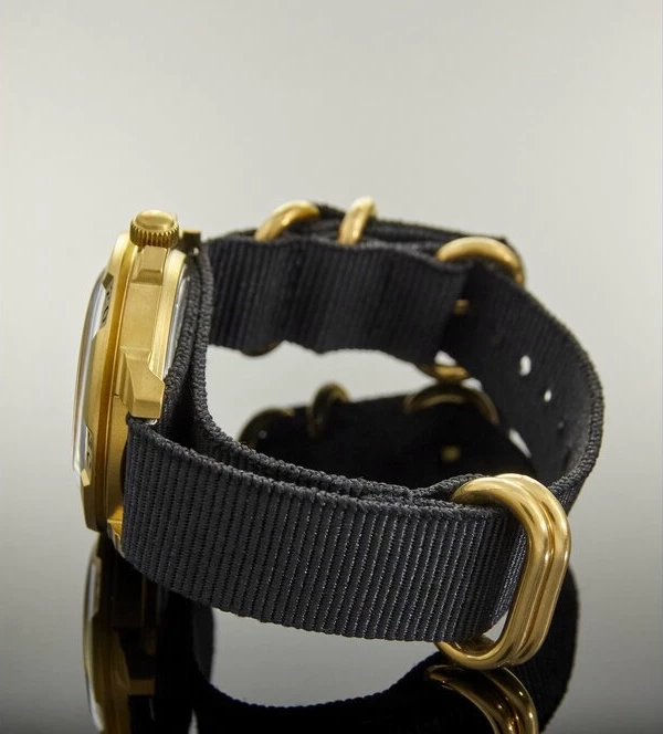 Наручные часы ВОСТОК 2409 (43711В) ремень