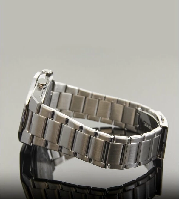 Наручные часы efs-s570d-3a