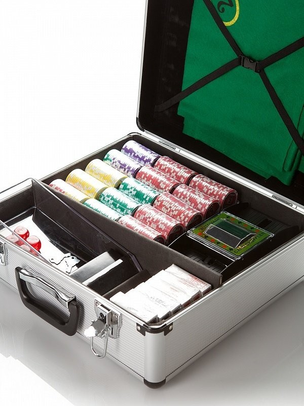 Набор для игры в покер и блэк-джек Nuts на 600 фишек