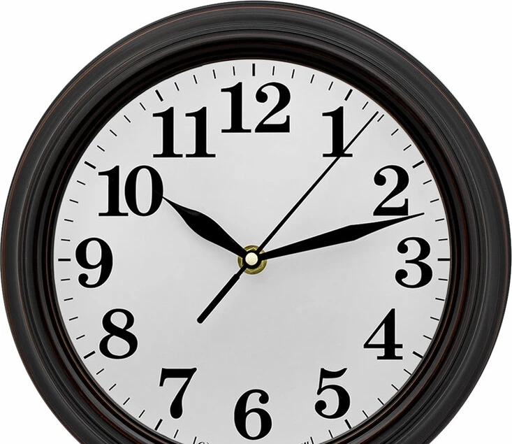 Настенные часы Алмаз С03